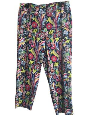 NWOT The Pioneer Woman Floral Colorful Capris Large
